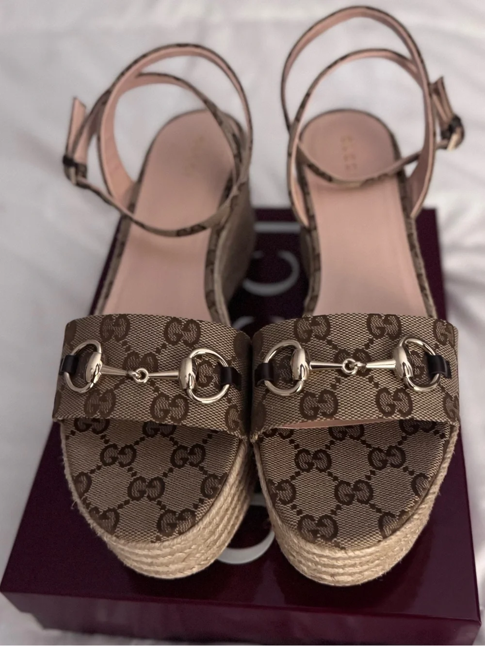 Gucci GG Monogram (Wedge-Plataformas)